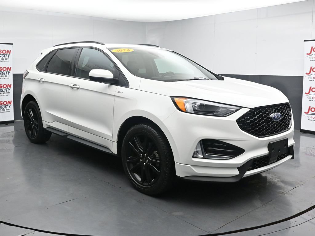 Used 2024 Ford Edge ST-Line image 2