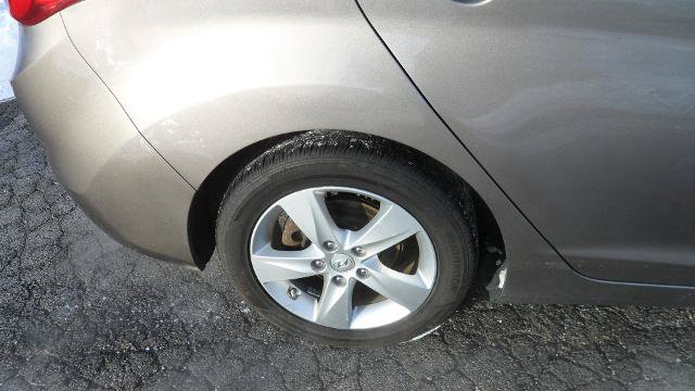 Used 2013 Hyundai Elantra GLS w/ Preferred Pkg FWD image 32