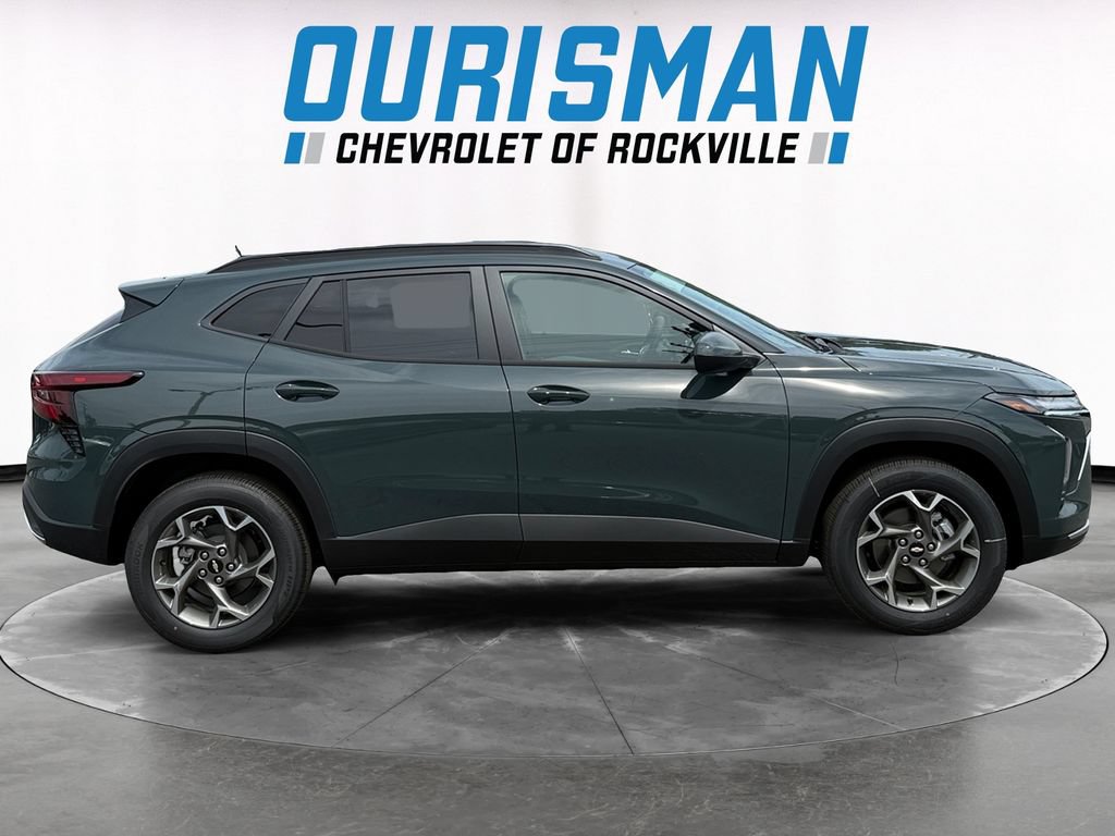 New 2026 Chevrolet Trax LT w/ Sunroof Package FWD image 7