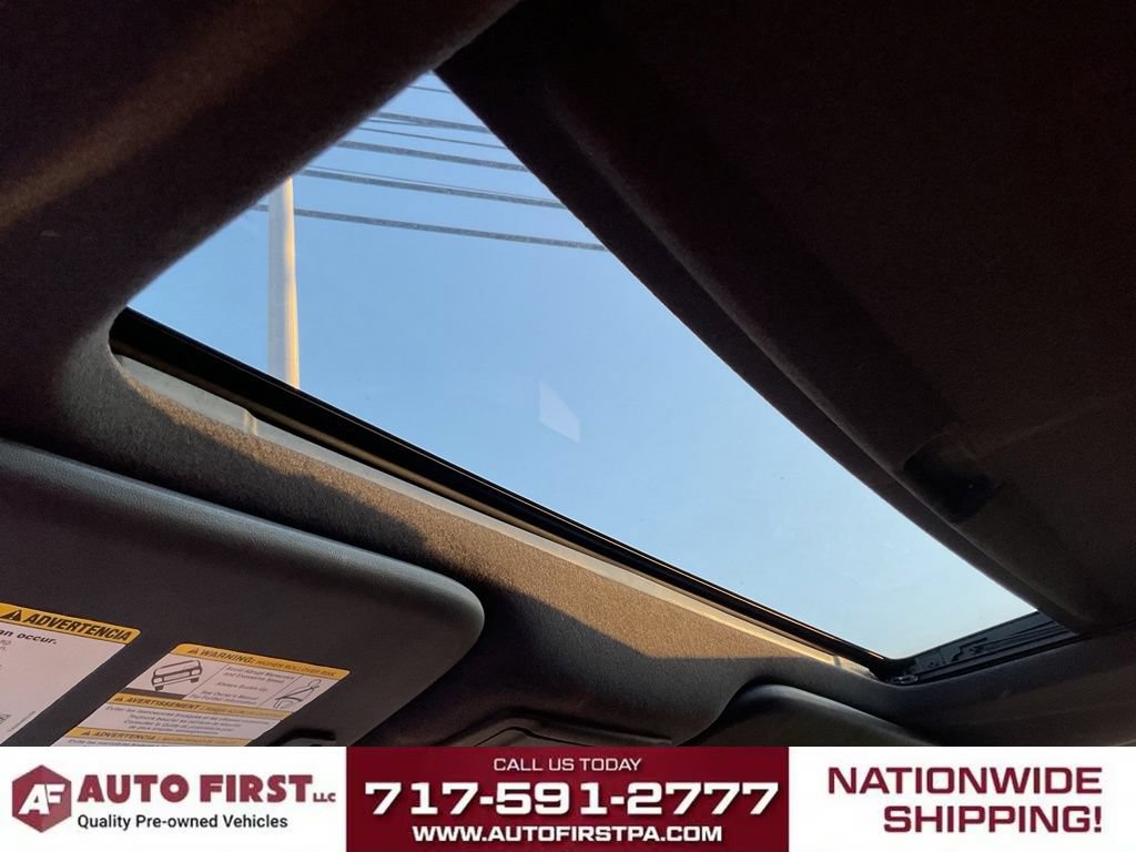 Used 2011 Ford F250 Lariat w/ Lariat Interior Pkg AWD/4WD image 25