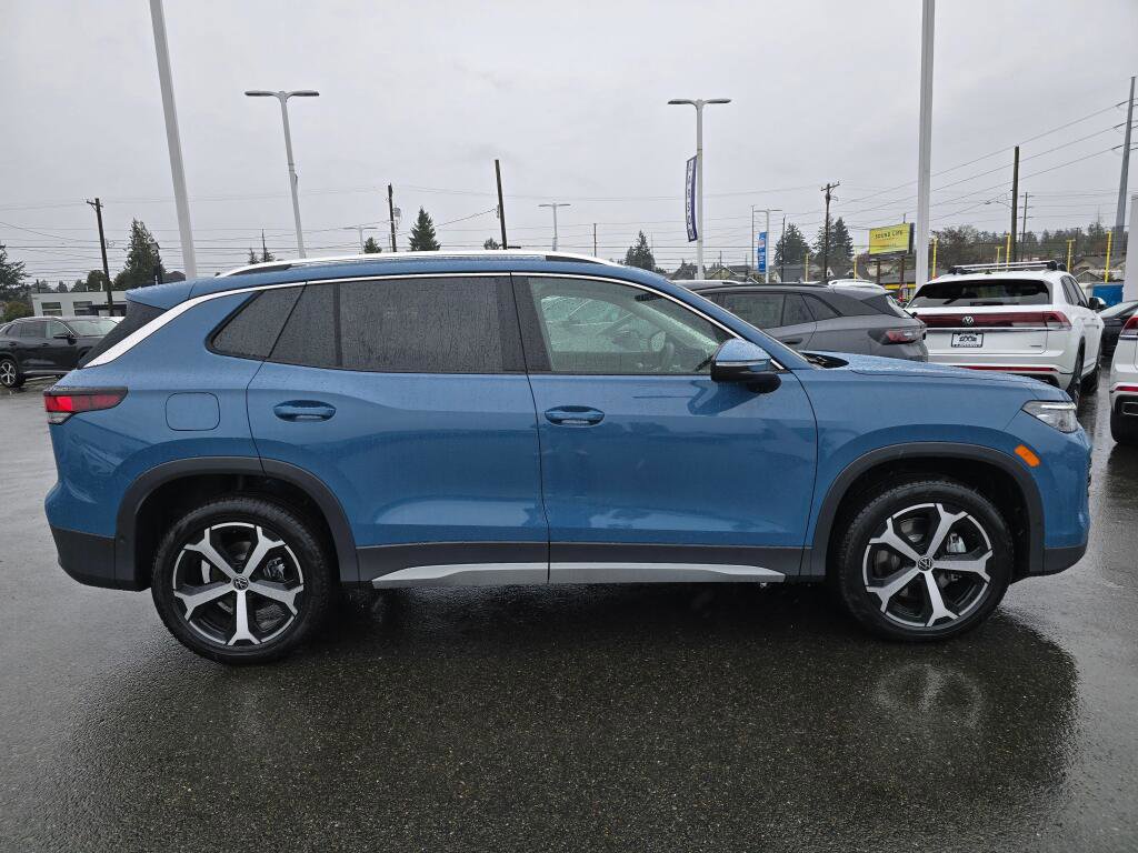 New 2026 Volkswagen Tiguan SE image 3