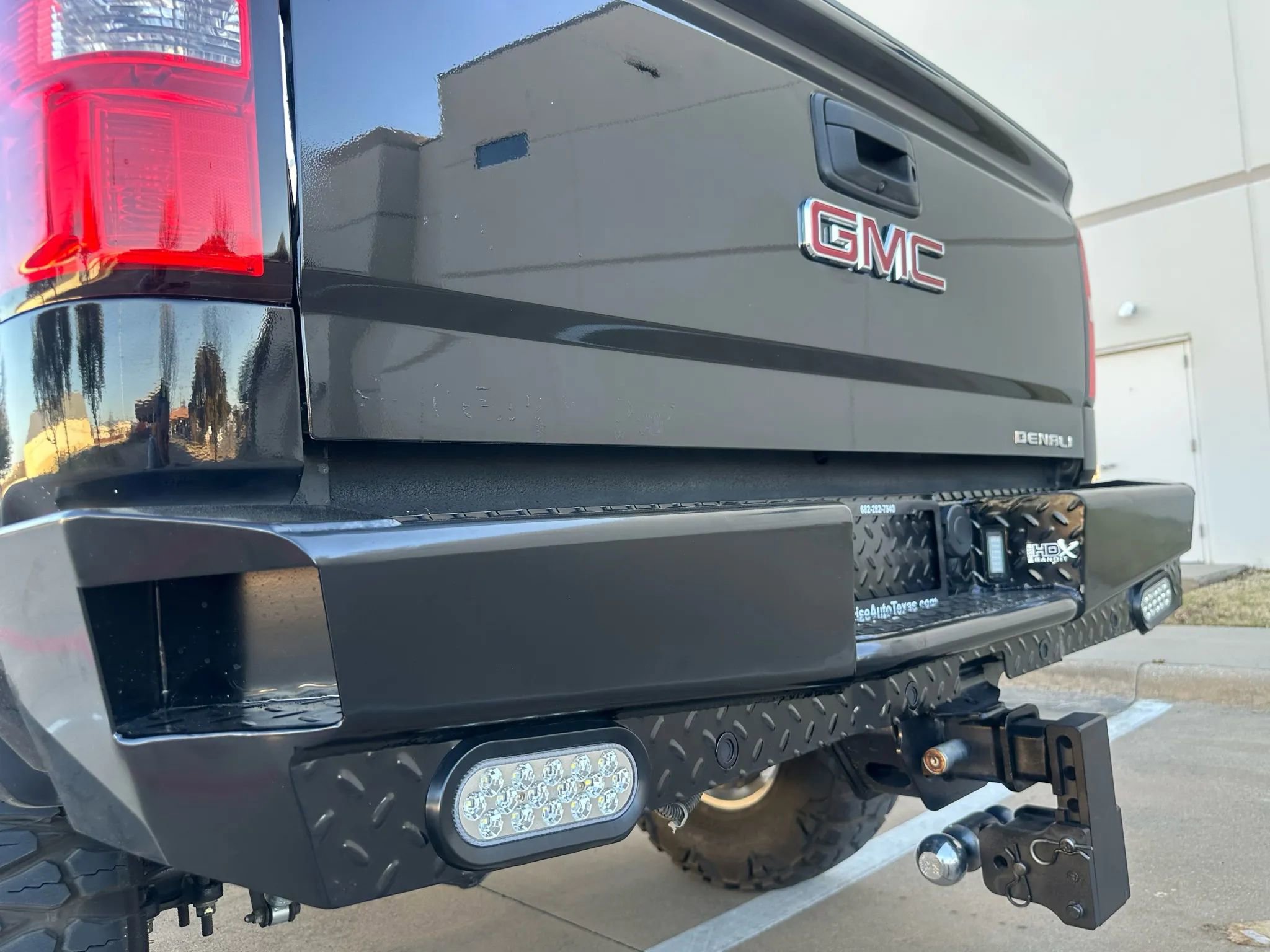 Used 2016 GMC Sierra 2500 Denali w/ Duramax Plus Package image 12