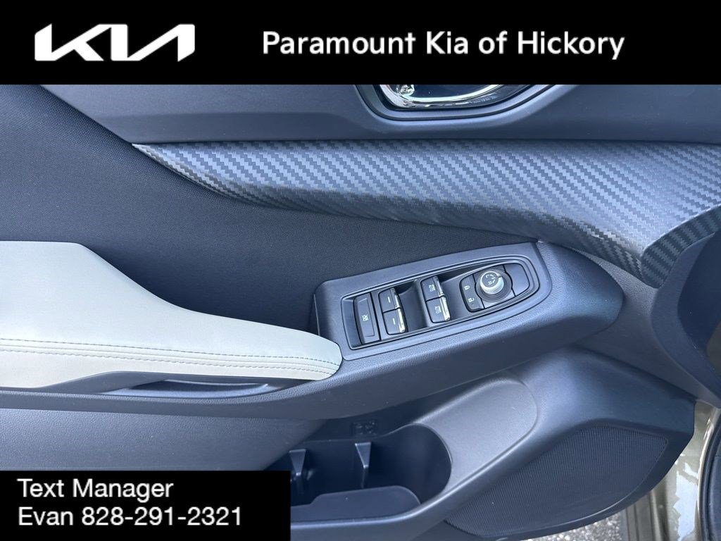 Used 2023 Subaru Ascent Premium w/ Convenience Package image 19