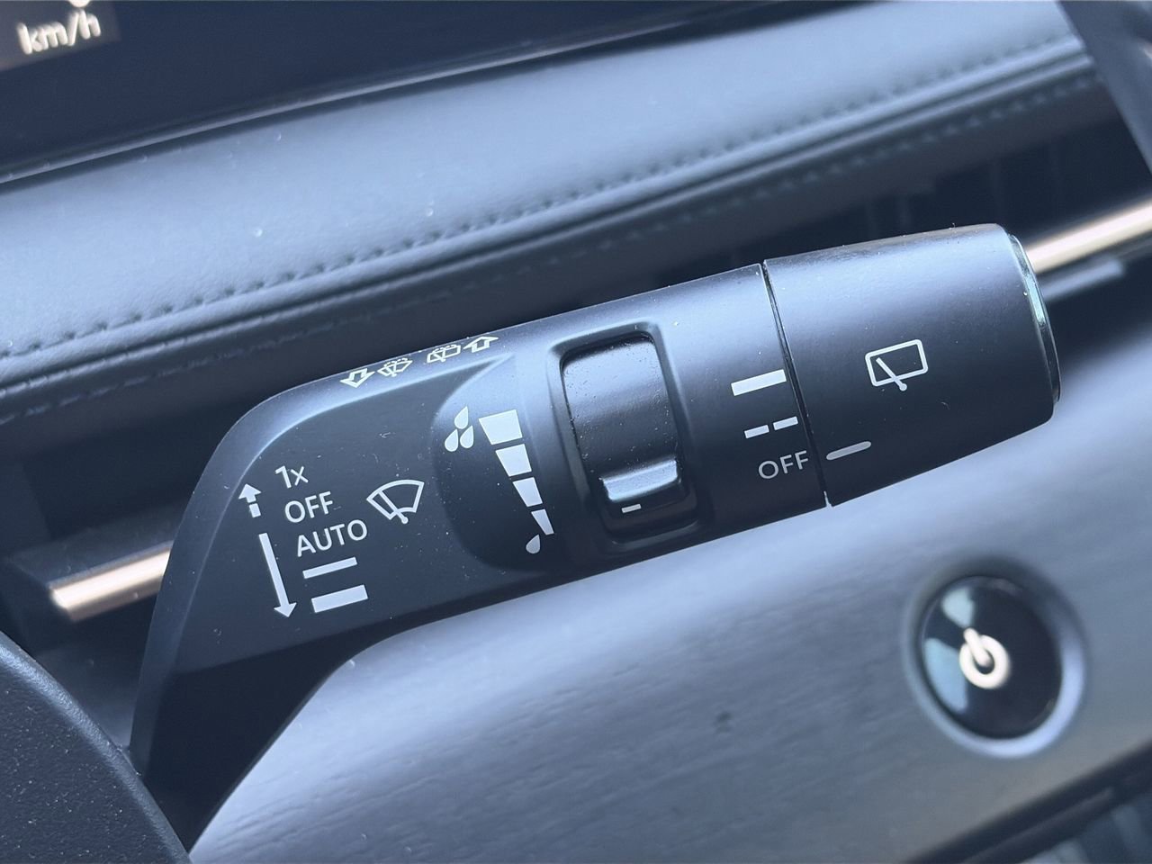 Certified 2024 Nissan Ariya FWD image 23