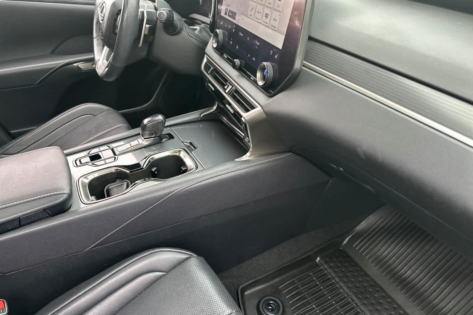 Used 2023 Lexus RX 350 F Sport AWD/4WD image 18