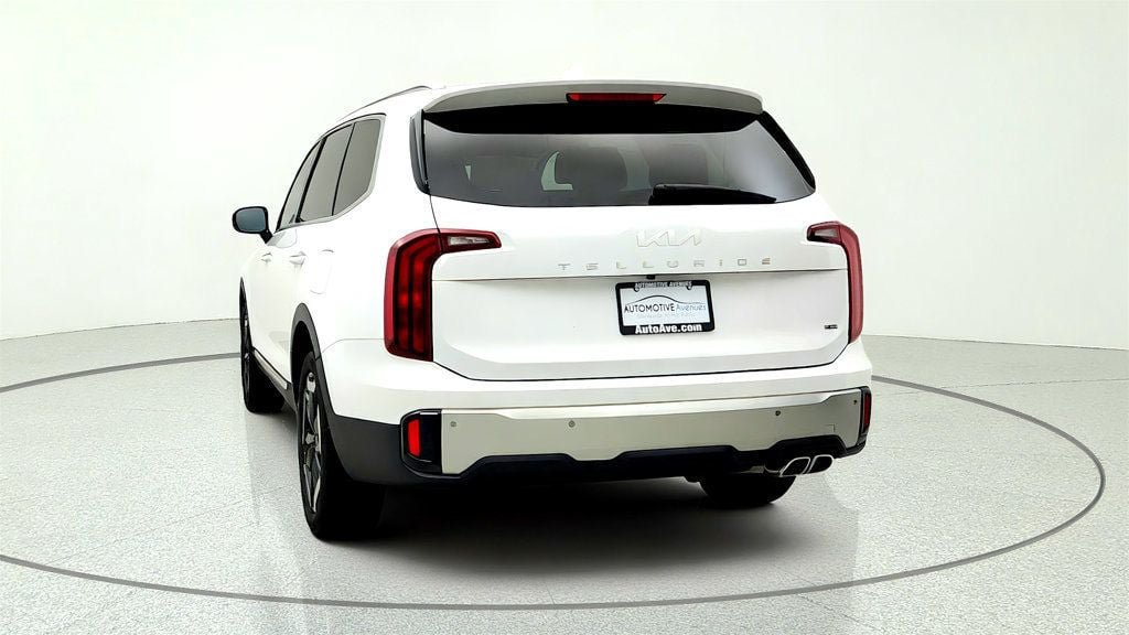Used 2024 Kia Telluride S w/ S Sunroof Package AWD/4WD image 6