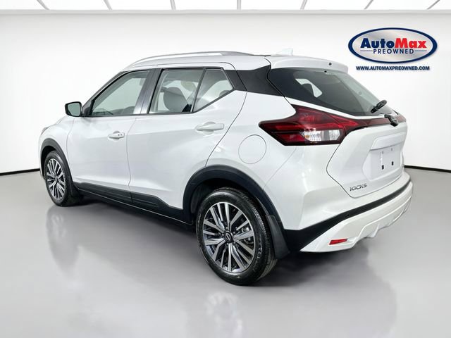 Used 2024 Nissan Kicks SV FWD image 5