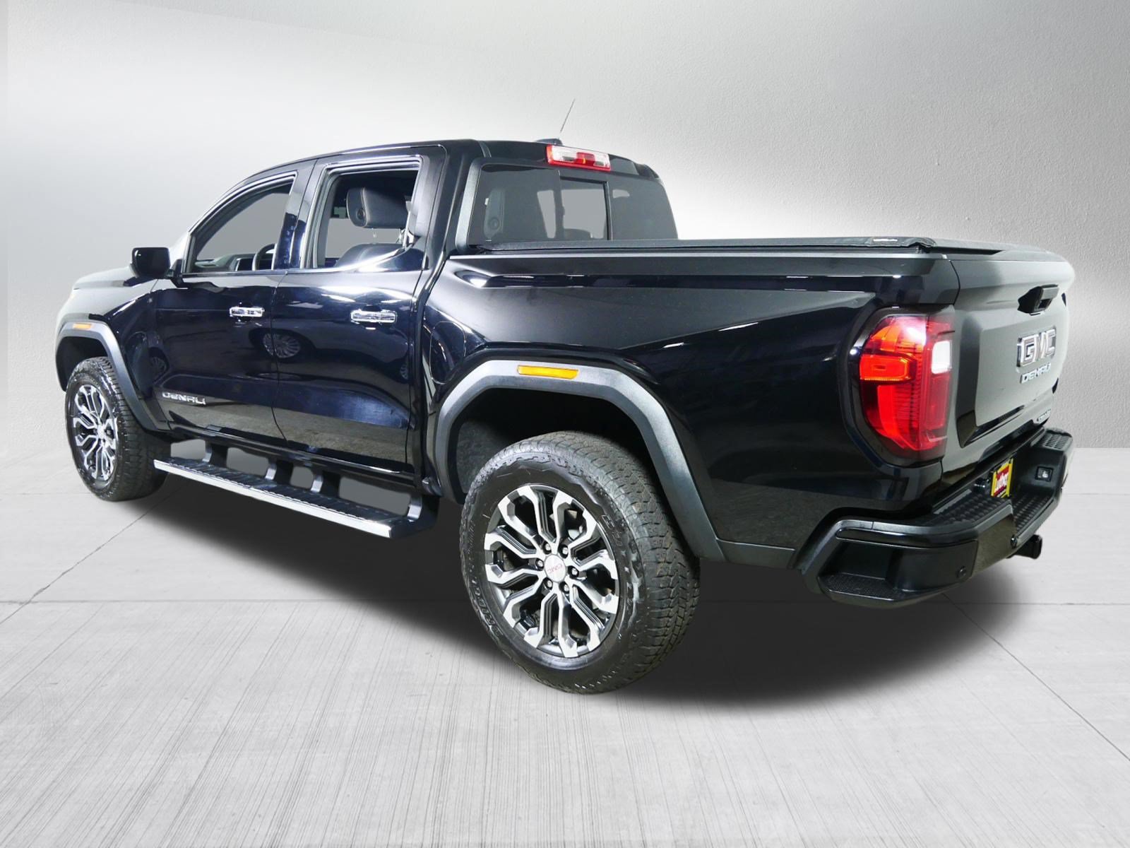 Used 2026 GMC Canyon Denali AWD/4WD image 5