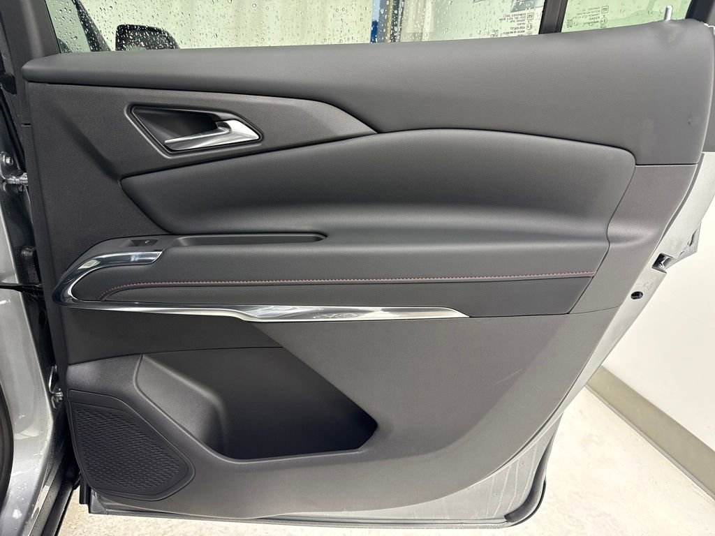 New 2026 Chevrolet Traverse Z71 image 11