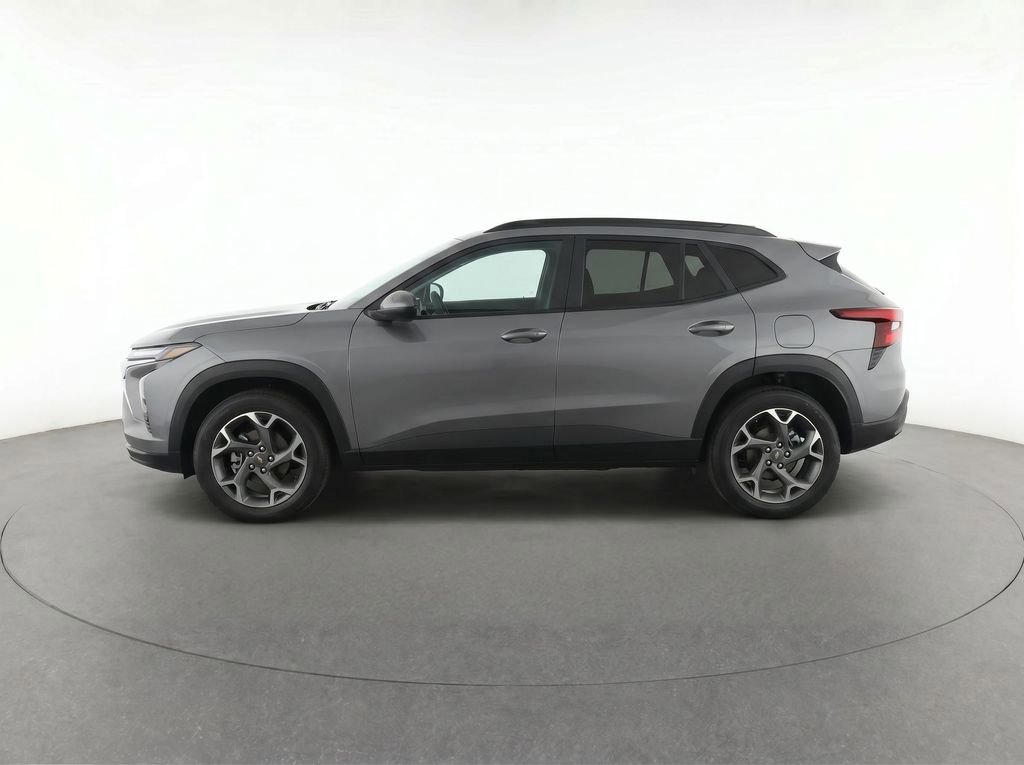 Used 2026 Chevrolet Trax LT FWD image 6