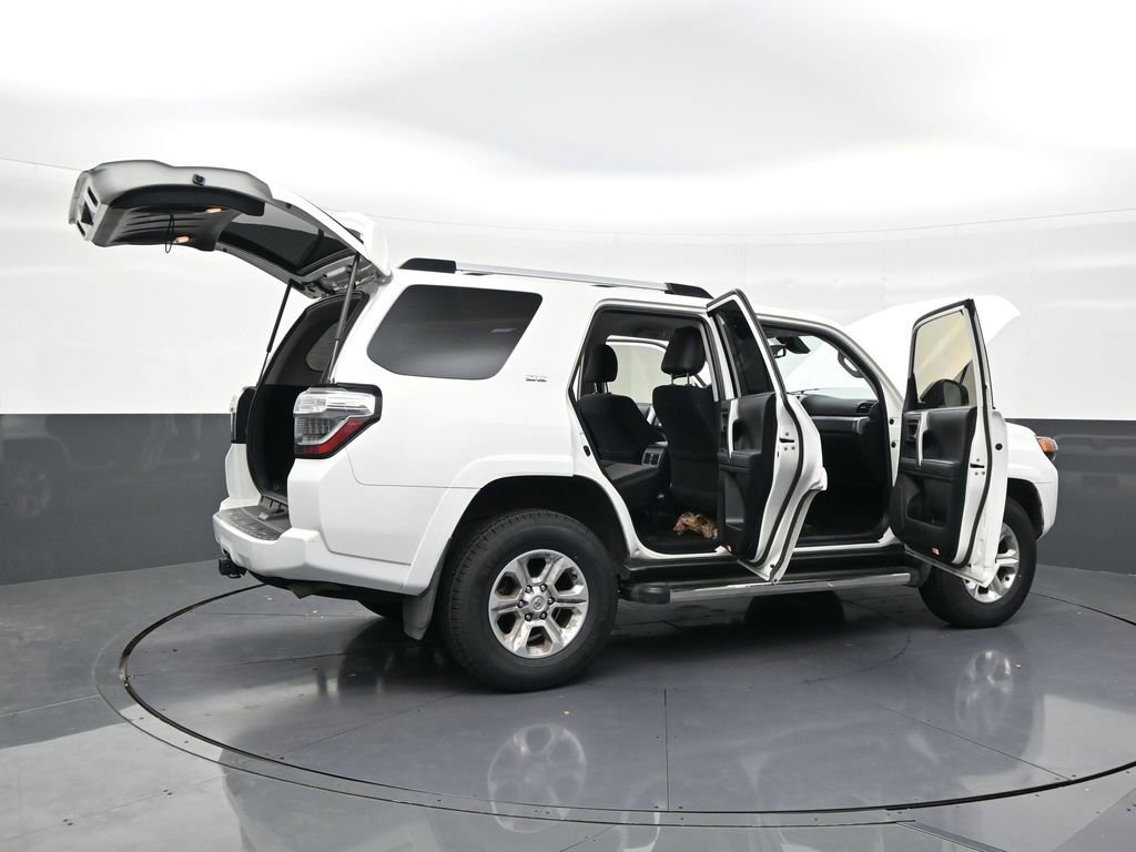 Used 2022 Toyota 4Runner SR5 RWD image 28