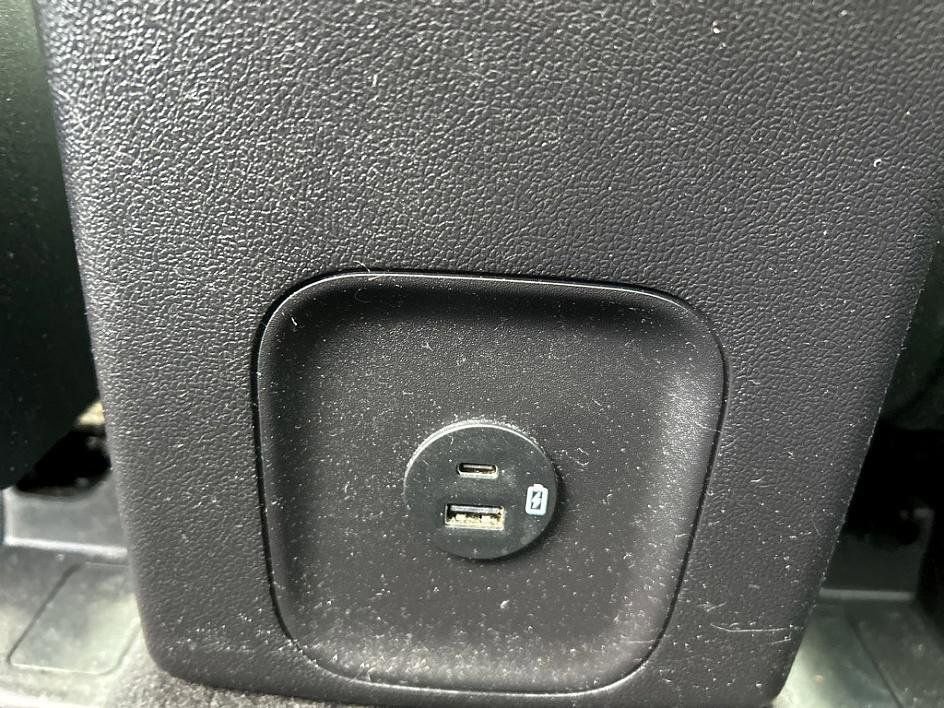 Used 2022 Ford Escape SEL image 28