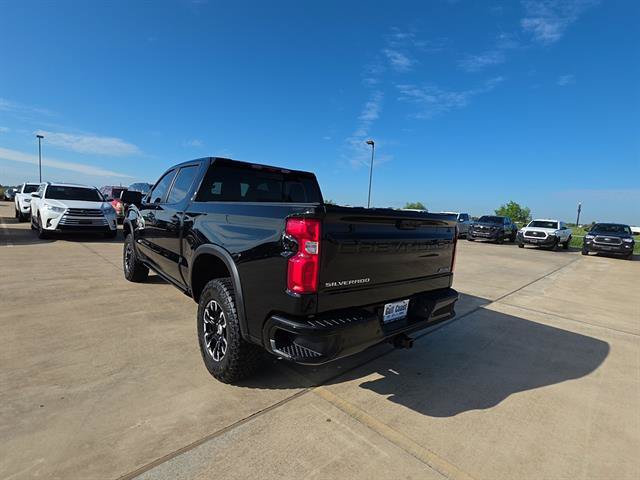 Used 2025 Chevrolet Silverado 1500 ZR2 w/ Technology Package AWD/4WD image 5