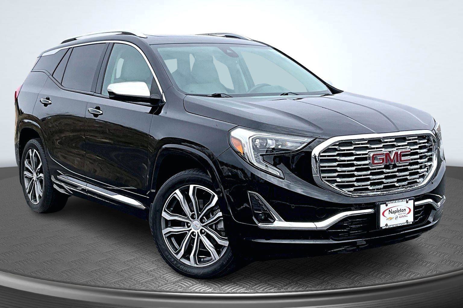 Used 2020 GMC Terrain Denali w/ Denali Premium Package AWD/4WD image 12