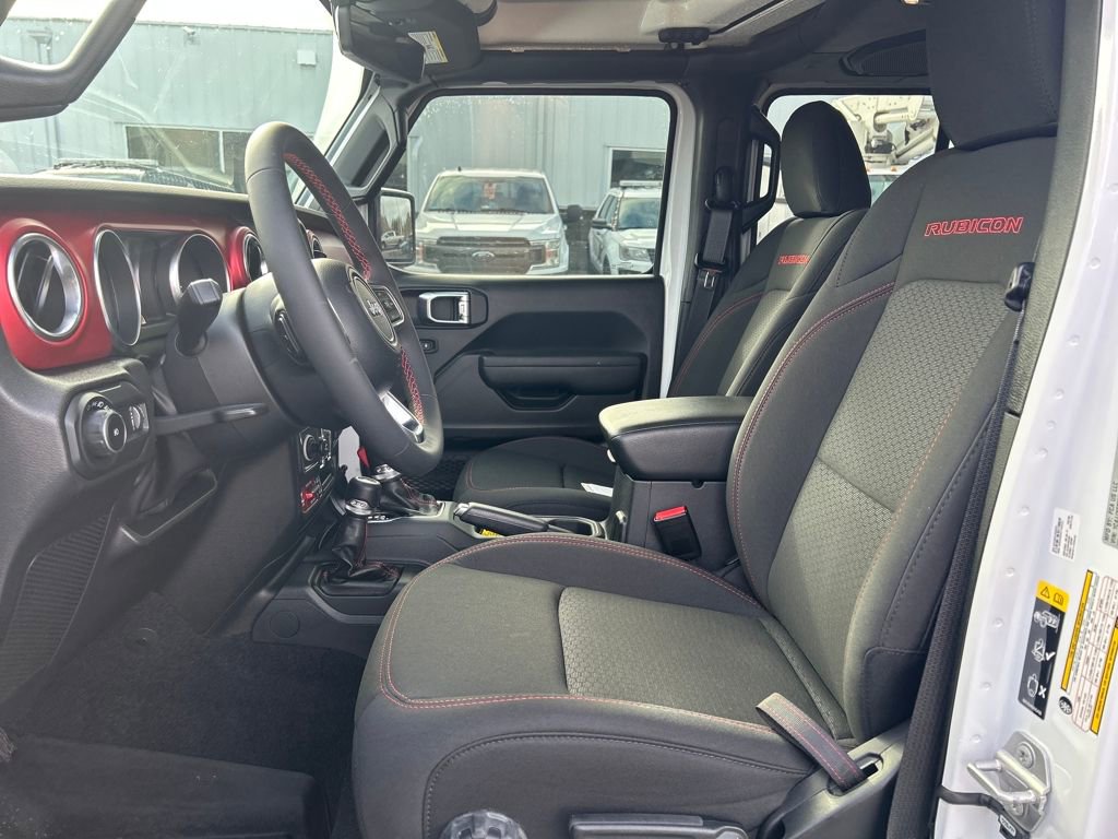 Used 2023 Jeep Wrangler Unlimited Rubicon w/ Steel Bumper Group image 5