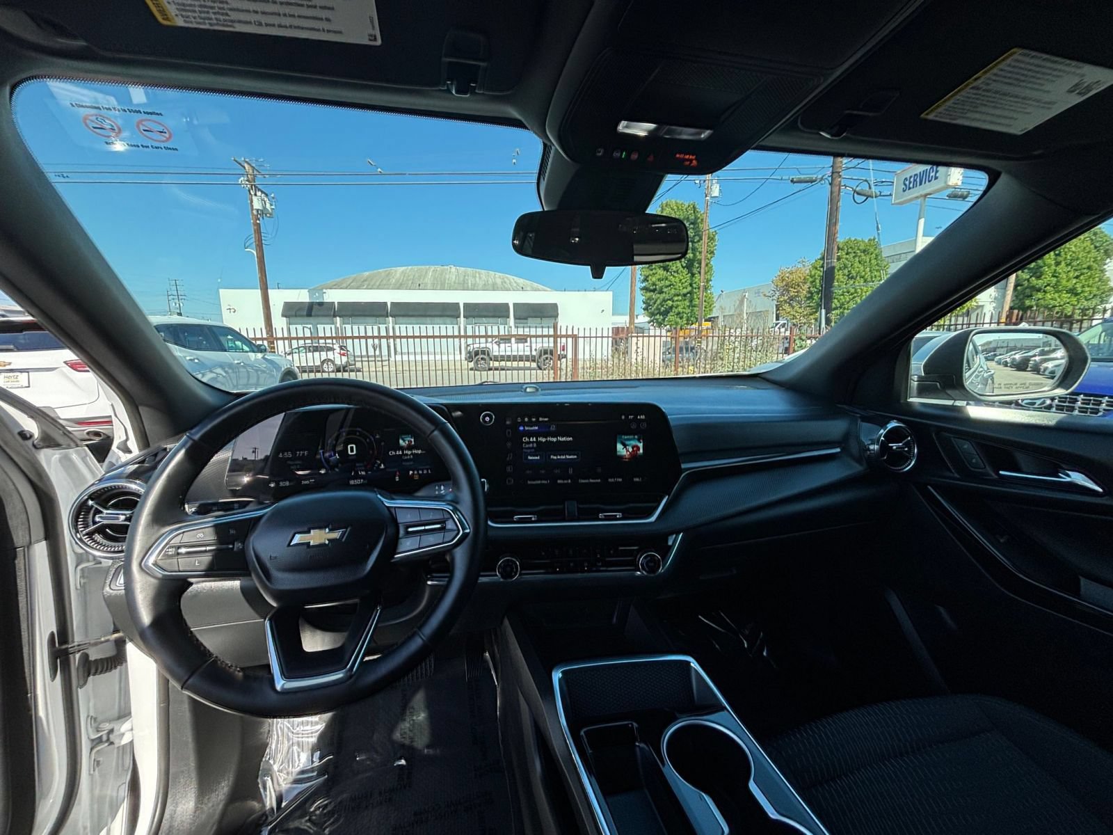 Used 2025 Chevrolet Equinox LT AWD/4WD image 34