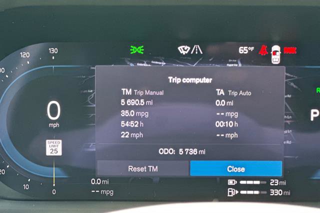 Certified 2025 Volvo XC90 T8 Ultra w/ Protection Package Premier image 31