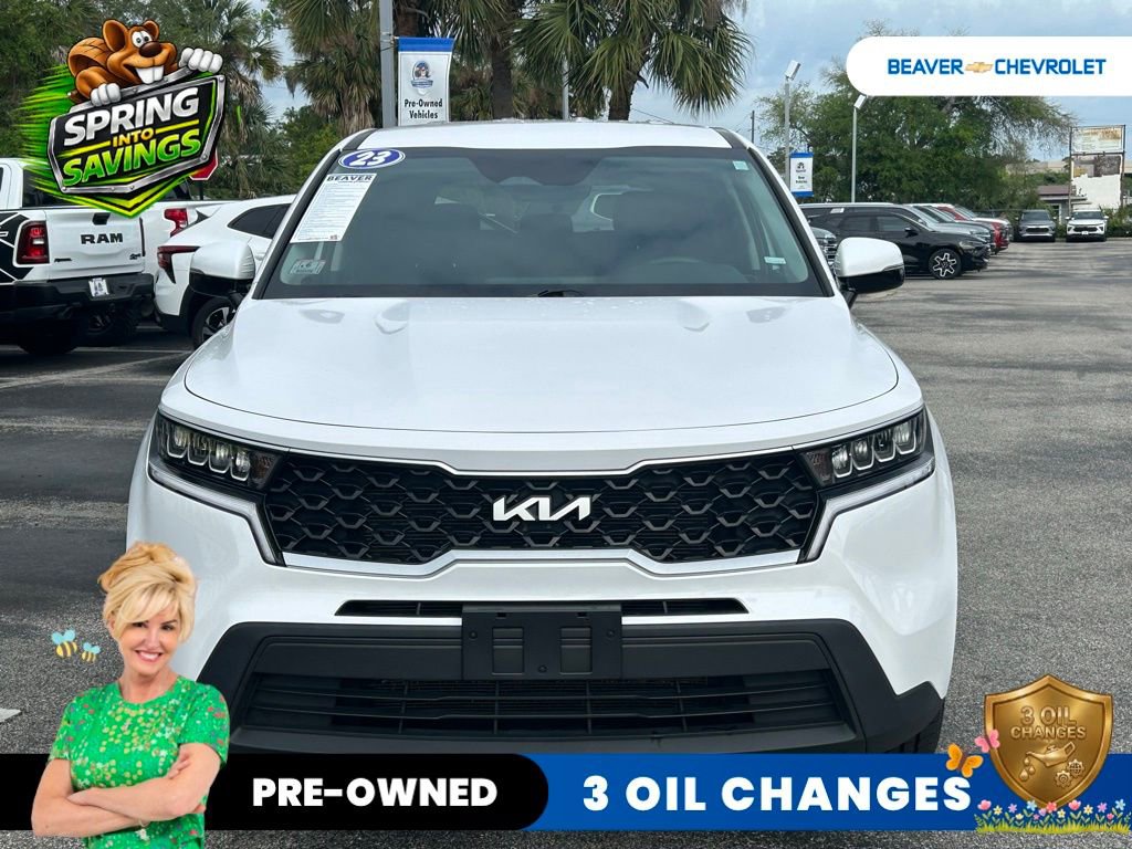 Used 2023 Kia Sorento LX image 3