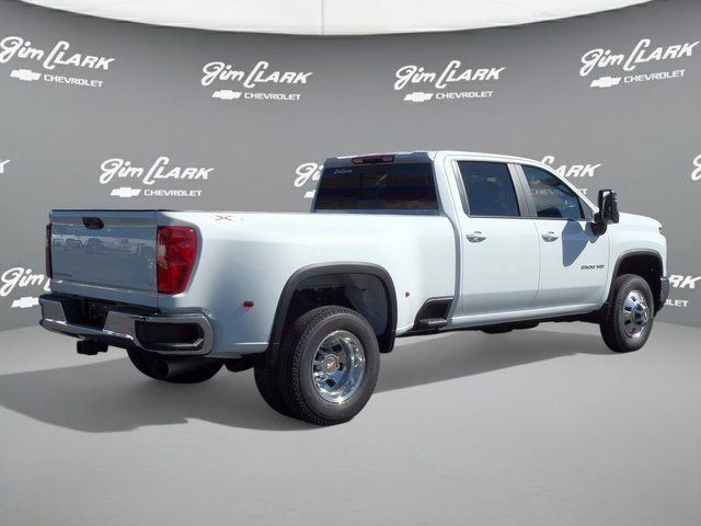 New 2026 Chevrolet Silverado 3500 LT w/ All Star Edition AWD/4WD image 32