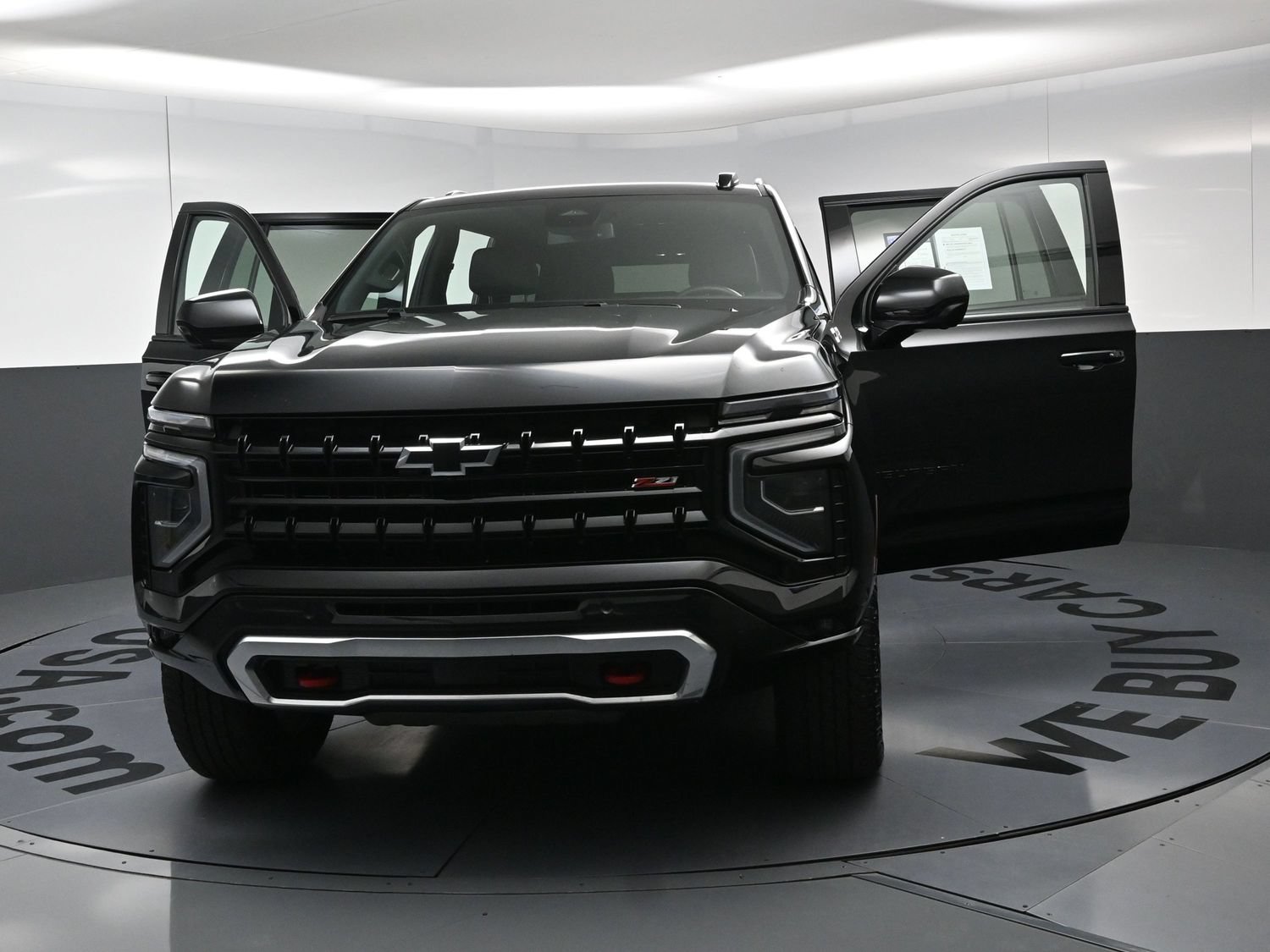 Used 2025 Chevrolet Suburban Z71 AWD/4WD image 22