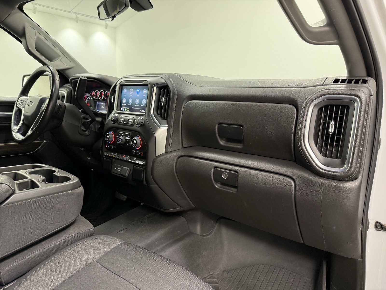 Used 2022 Chevrolet Silverado 1500 RST w/ Safety Package image 32