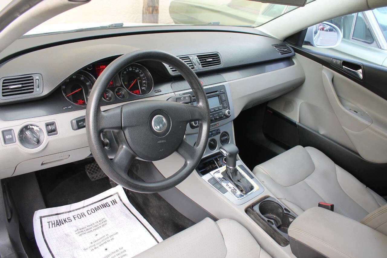 Used 2006 Volkswagen Passat 2.0T image 23