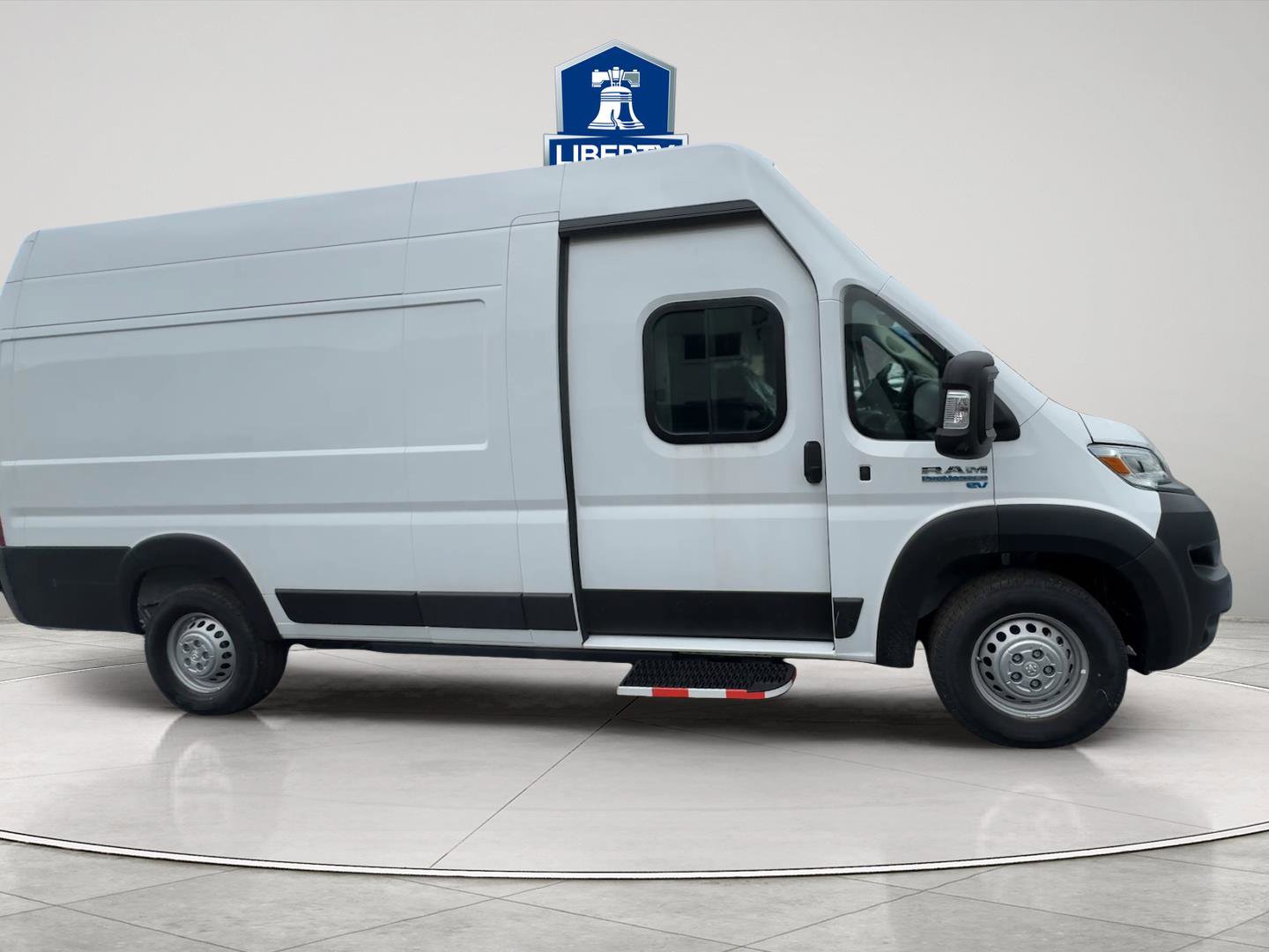 Certified 2024 RAM ProMaster 3500 w/ Delivery Van Package FWD image 4