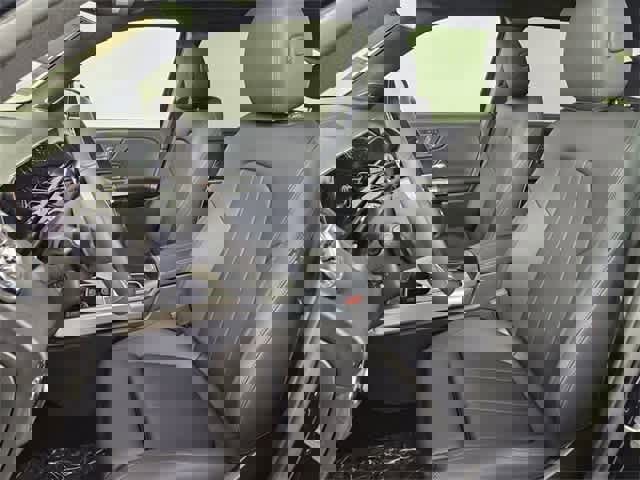 Certified 2025 Mercedes-Benz GLB 250 4MATIC image 84