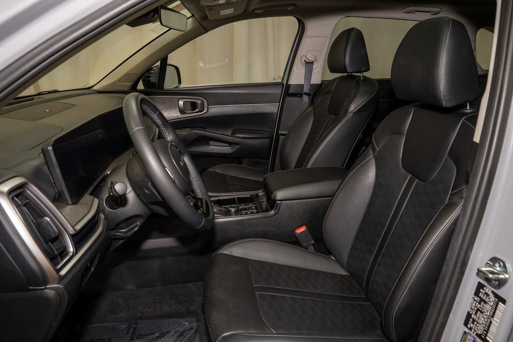 Certified 2024 Kia Sorento X-Line EX image 12