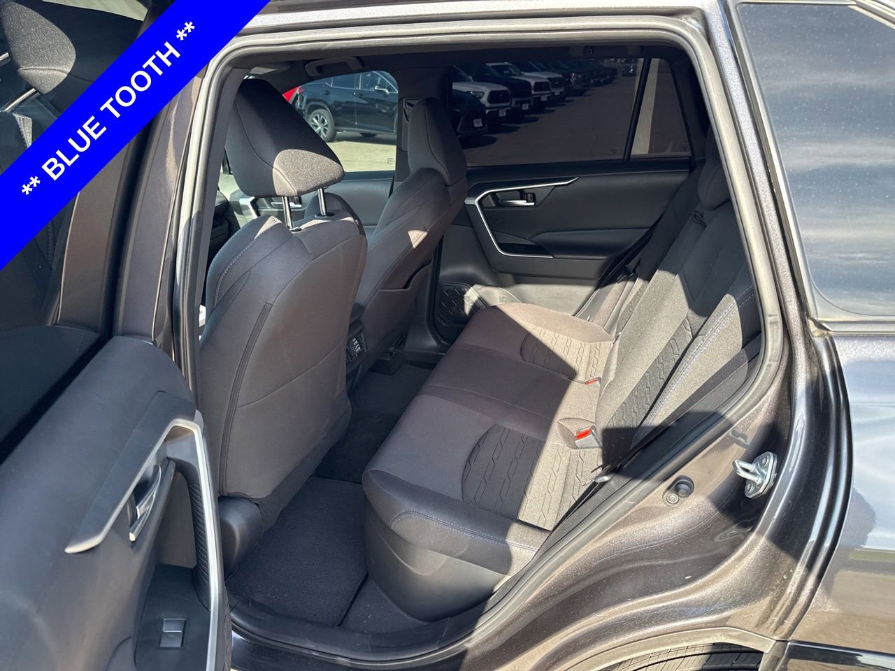 Used 2024 Toyota RAV4 SE AWD/4WD image 6