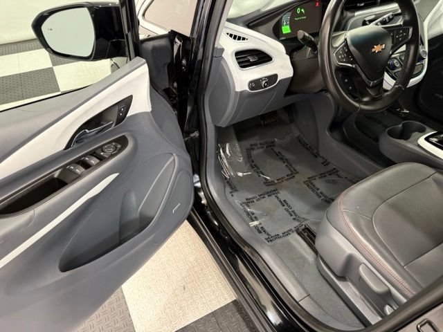 Used 2020 Chevrolet Bolt Premier w/ Infotainment Package FWD image 28