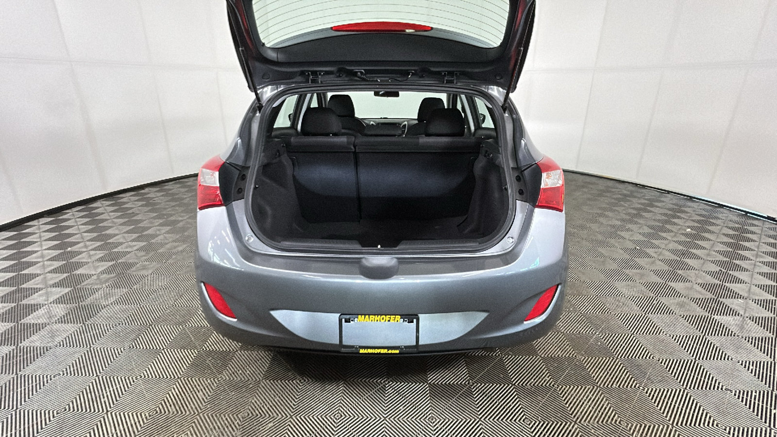 Used 2016 Hyundai Elantra GT FWD image 32