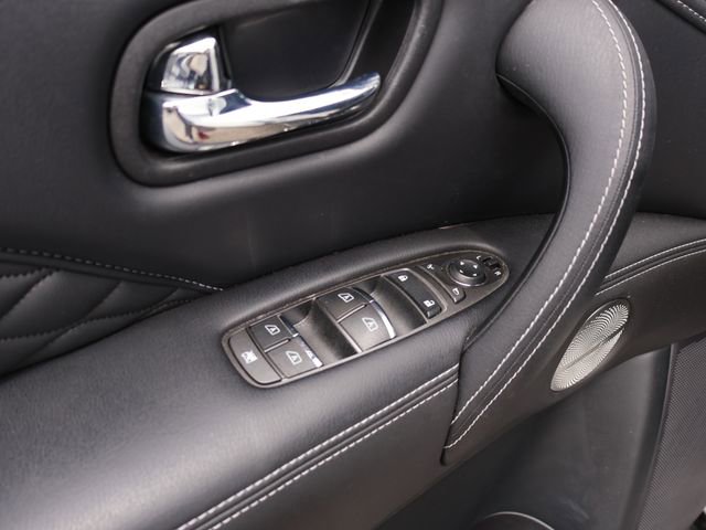 Used 2023 INFINITI QX80 Sensory w/ All-Season Package AWD/4WD image 20