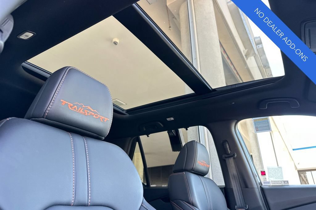 Certified 2025 Honda Pilot TrailSport image 20