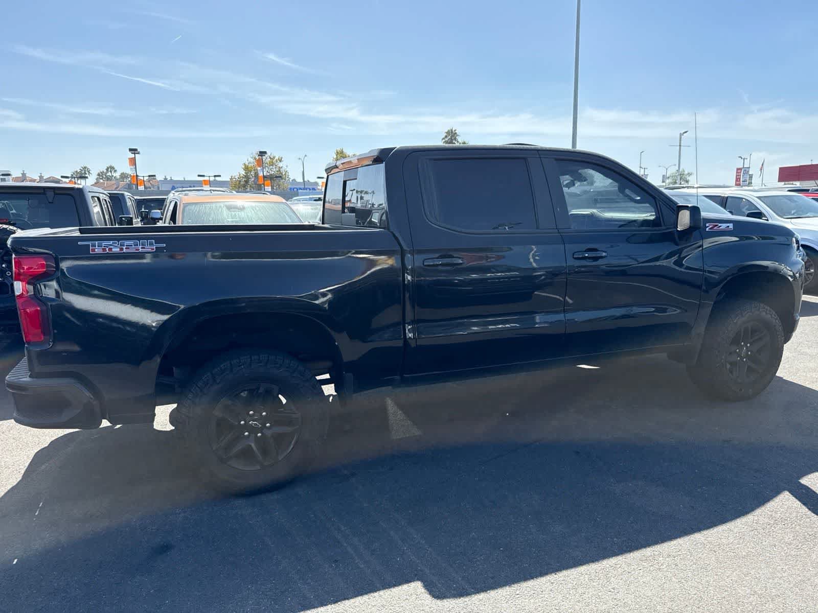 Used 2020 Chevrolet Silverado 1500 LT Trail Boss AWD/4WD image 15