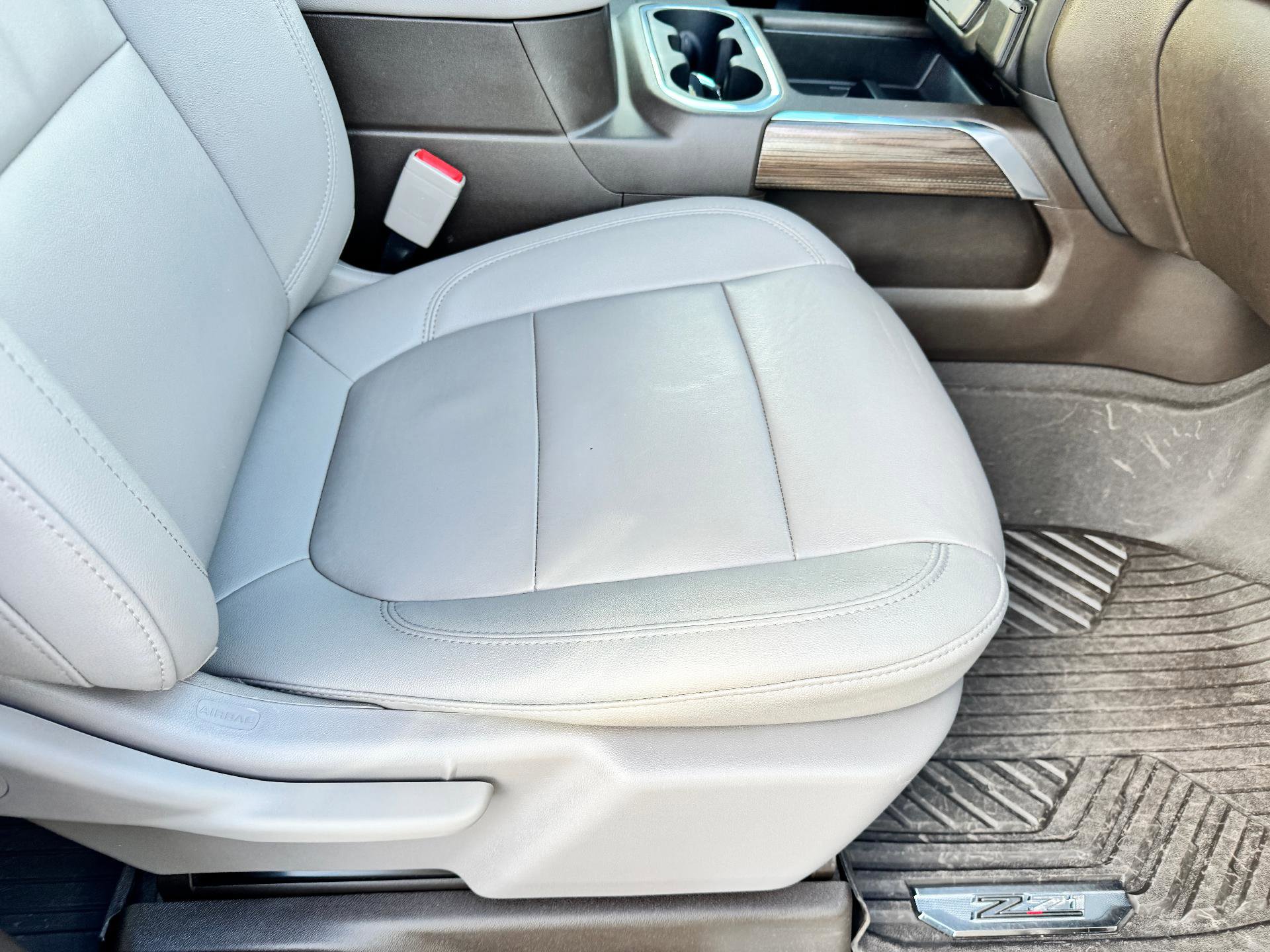 Used 2022 Chevrolet Silverado 1500 LT Trail Boss w/ Convenience Package II image 17