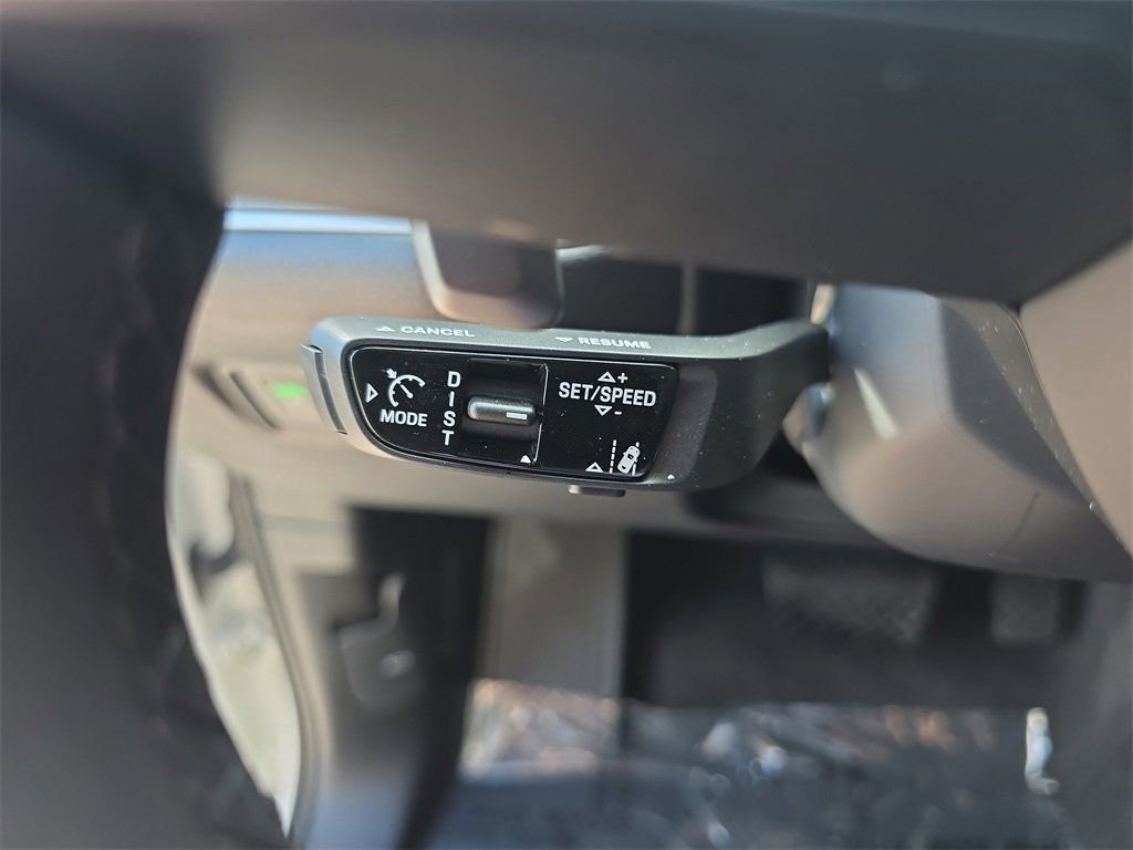 Certified 2025 Porsche Cayenne image 37