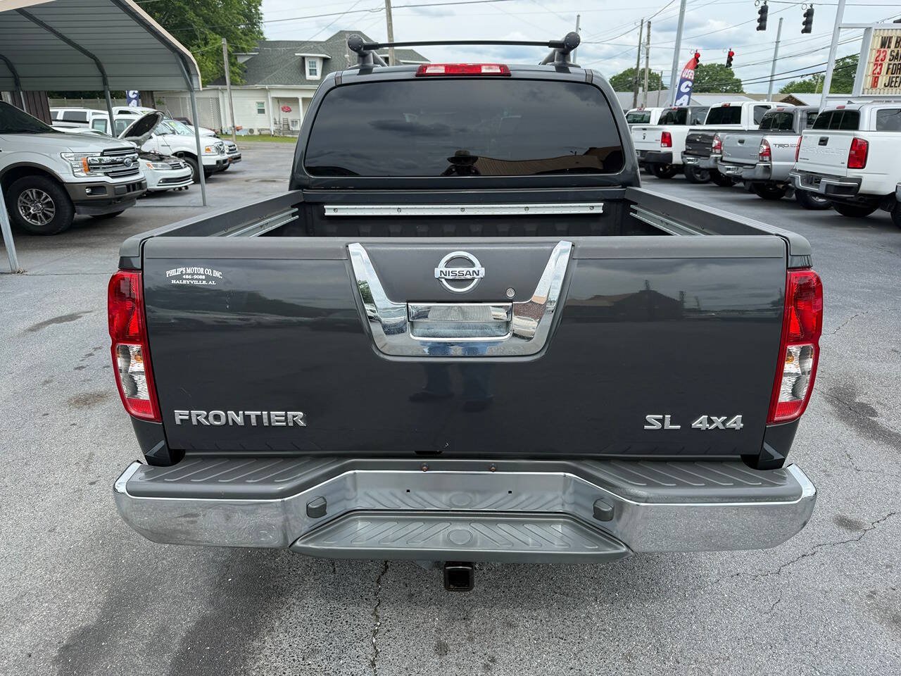 Used 2012 Nissan Frontier SL AWD/4WD image 5