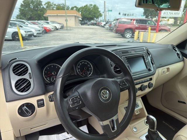 Used 2016 Volkswagen Tiguan SEL FWD image 9