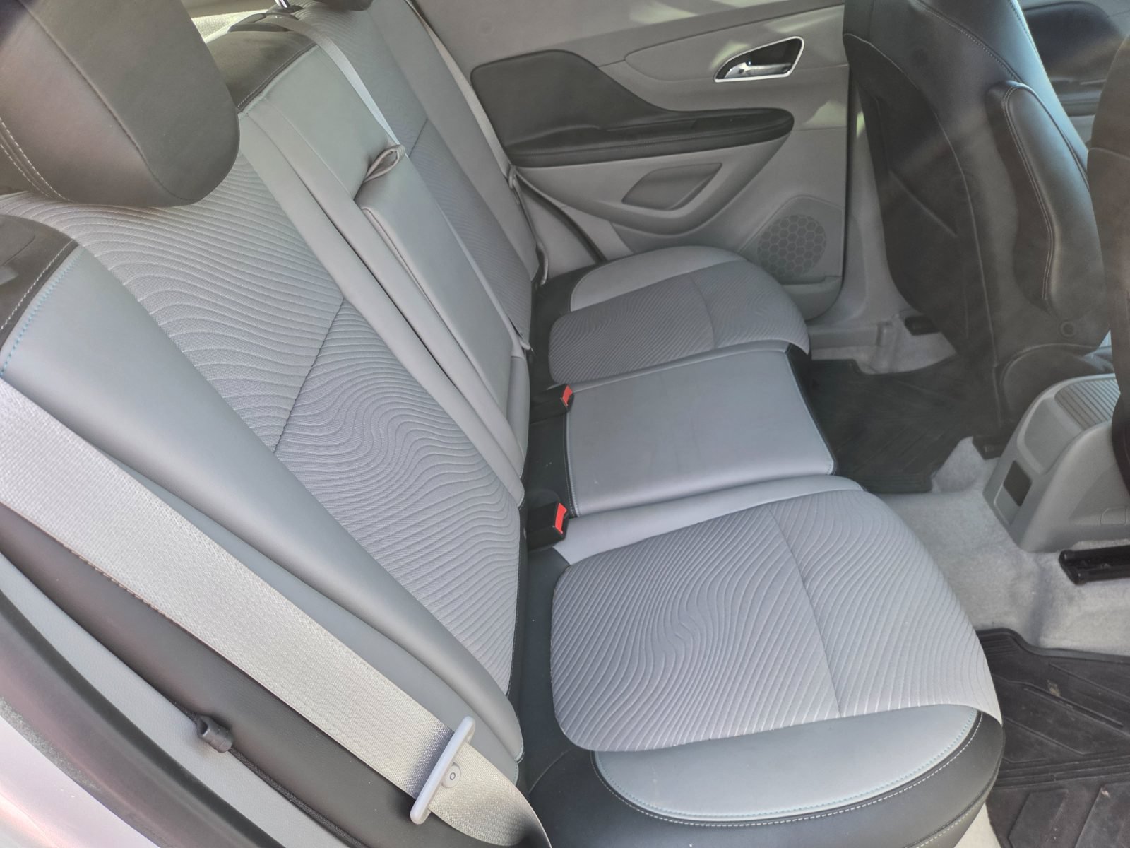 Used 2013 Buick Encore FWD image 13