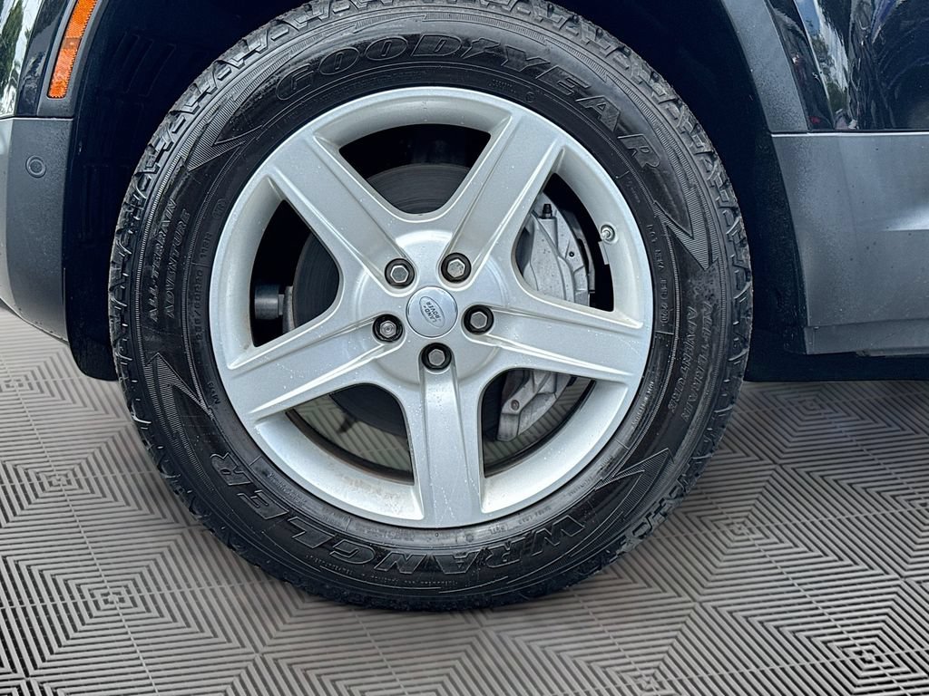Used 2020 Land Rover Defender 110 HSE AWD/4WD image 33