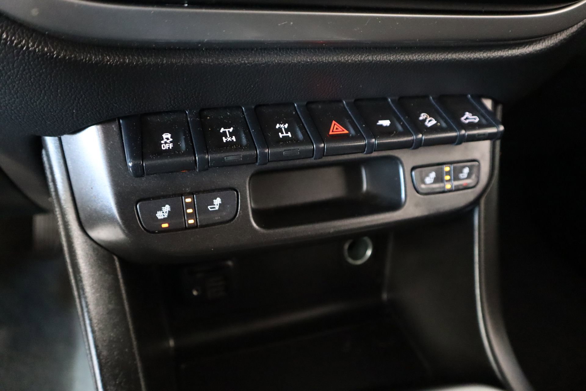 Used 2022 Chevrolet Colorado ZR2 image 8