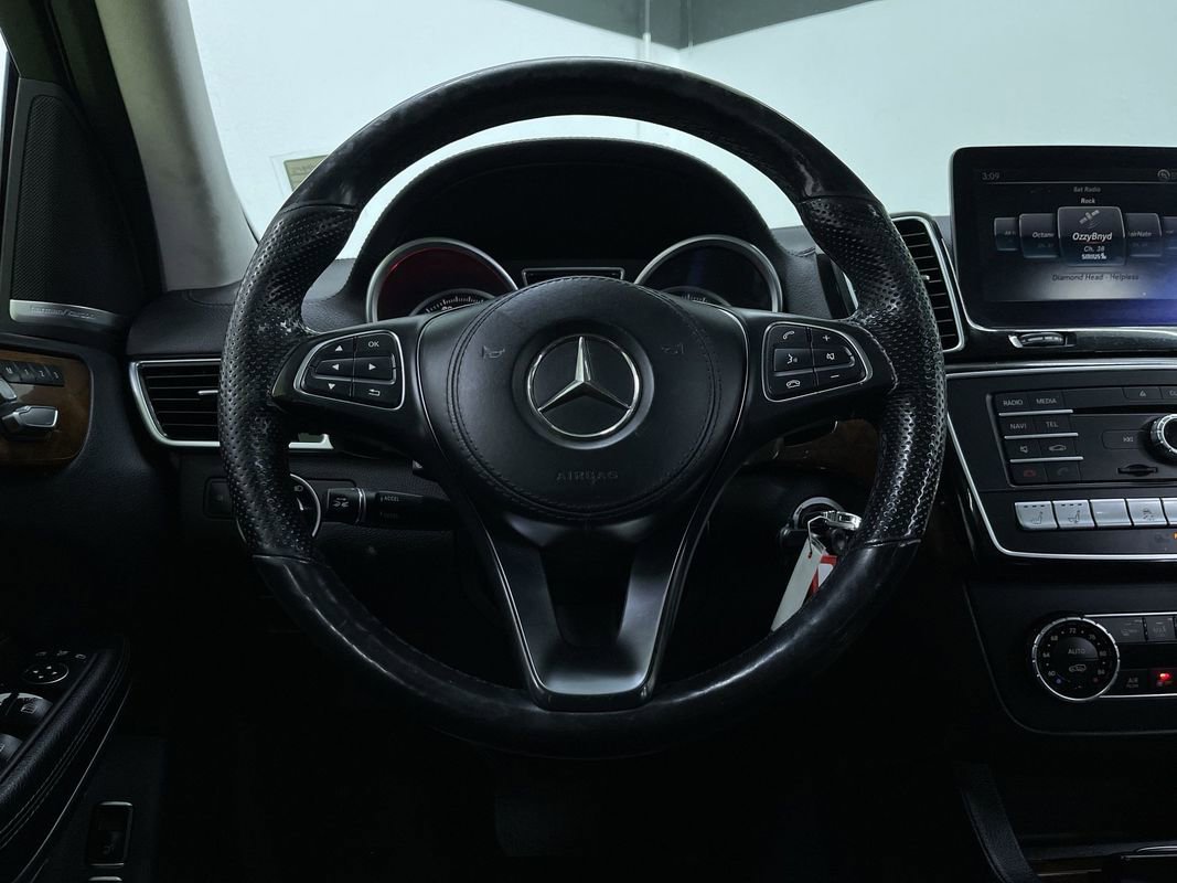 Used 2017 Mercedes-Benz GLS 550 4MATIC w/ Driver Assistance Package image 20