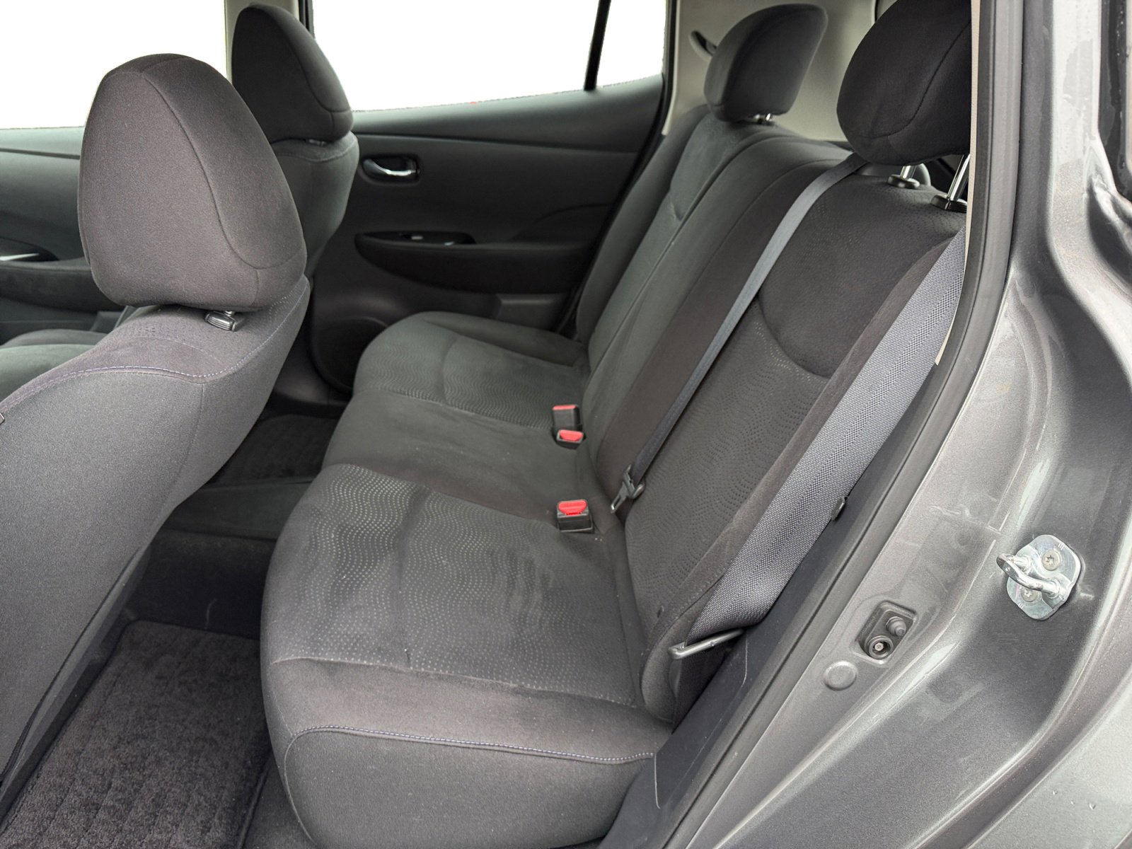 Used 2016 Nissan Leaf SV image 16