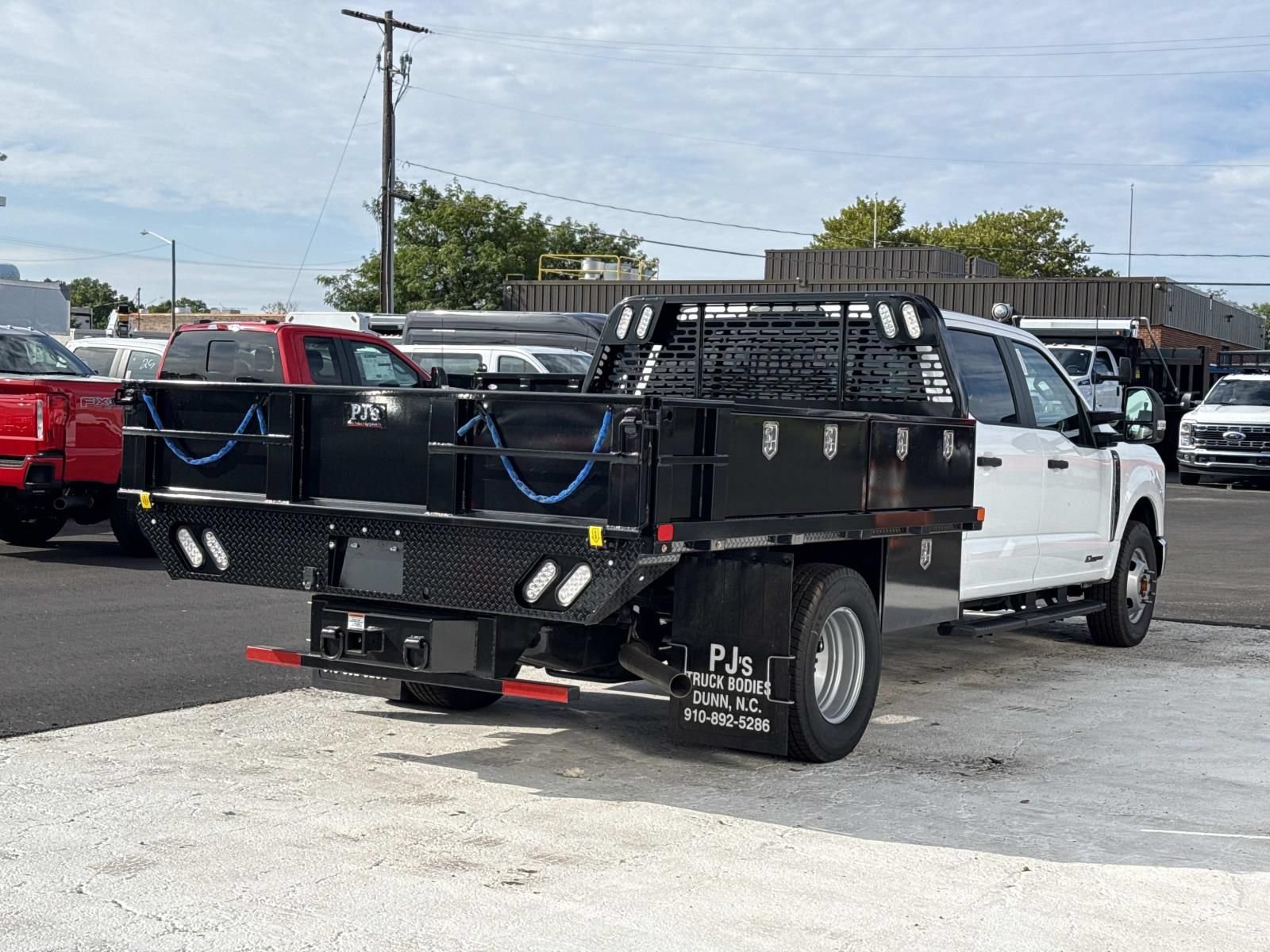 New 2026 Ford F350 XL w/ XL Chrome Package RWD image 3