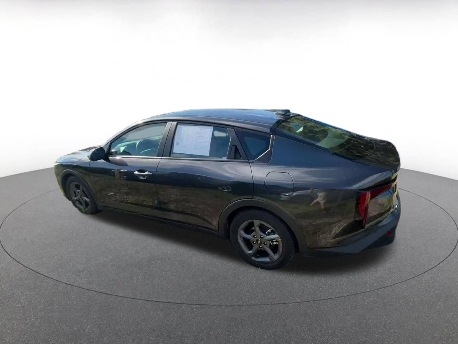 Used 2025 Kia K4 FWD image 9