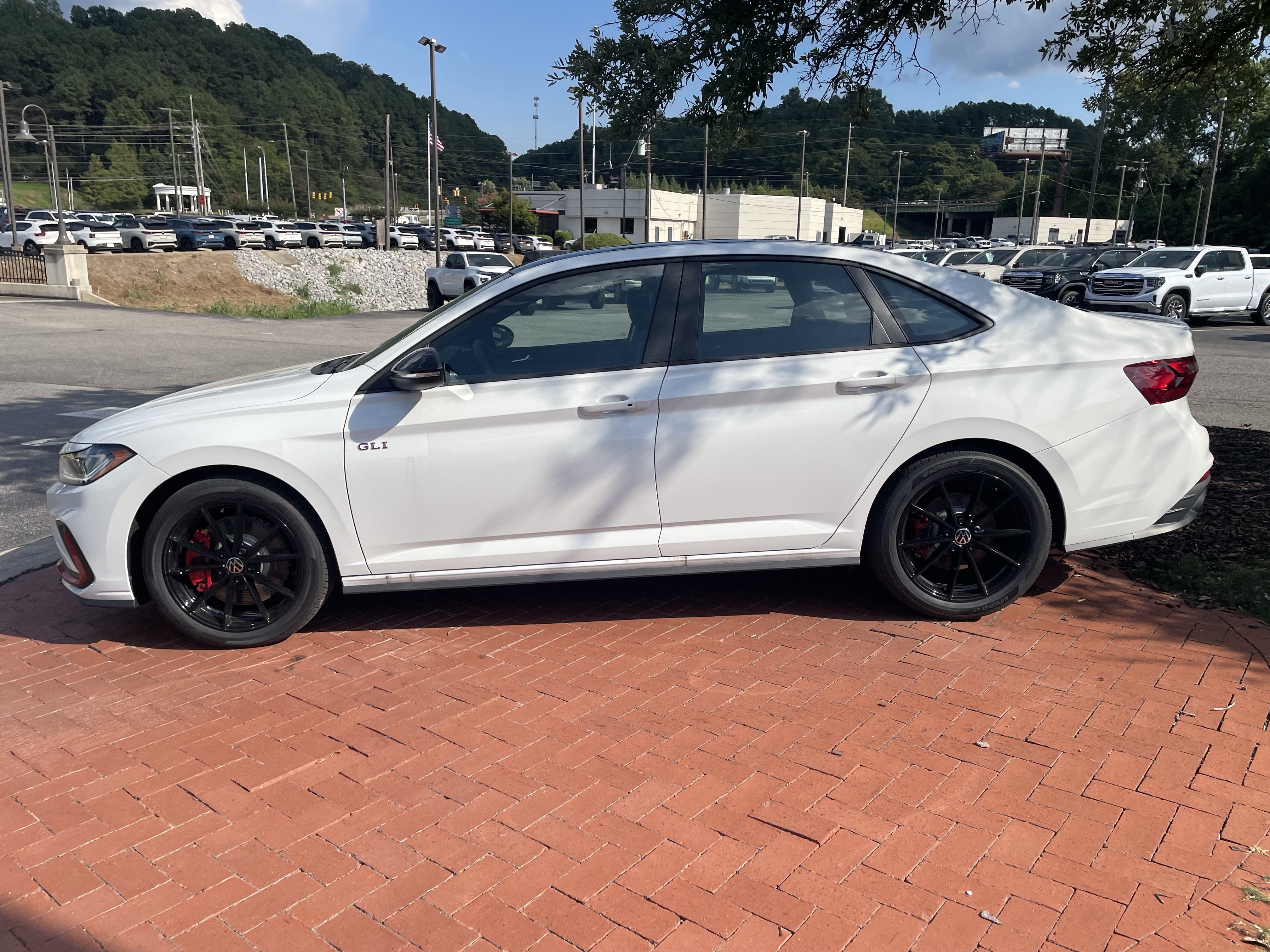New 2026 Volkswagen Jetta GLI Autobahn FWD image 7