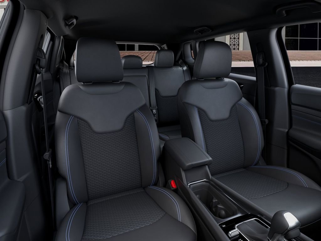 New 2026 Jeep Compass Latitude AWD/4WD image 16