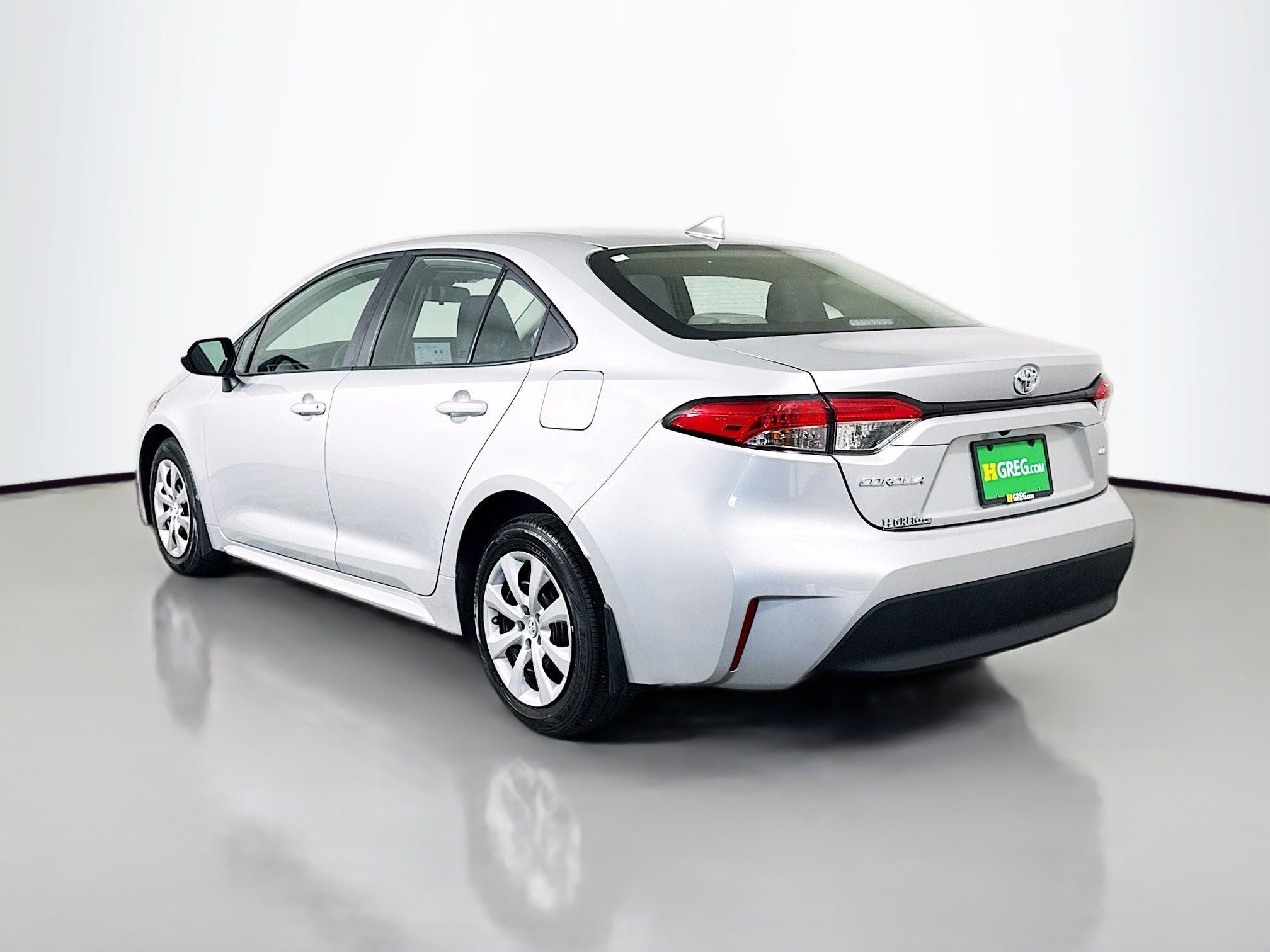 Used 2026 Toyota Corolla LE FWD image 7