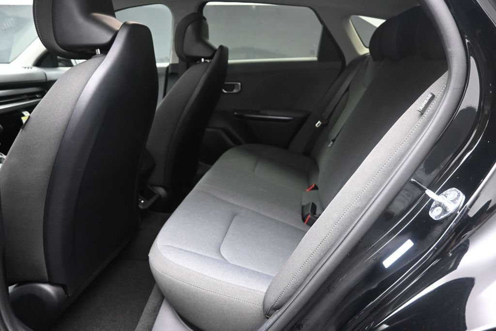 Used 2025 Kia K4 FWD image 20